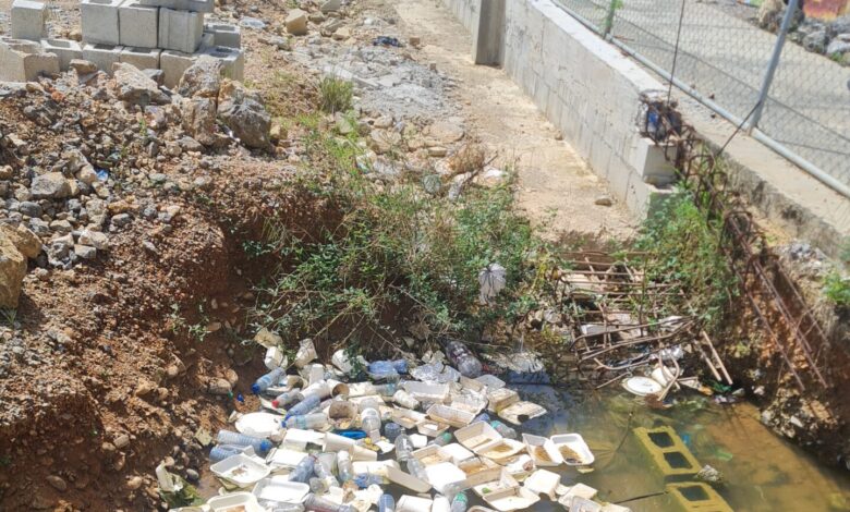 "Contaminación por plásticos en Santa Bárbara, Samaná"